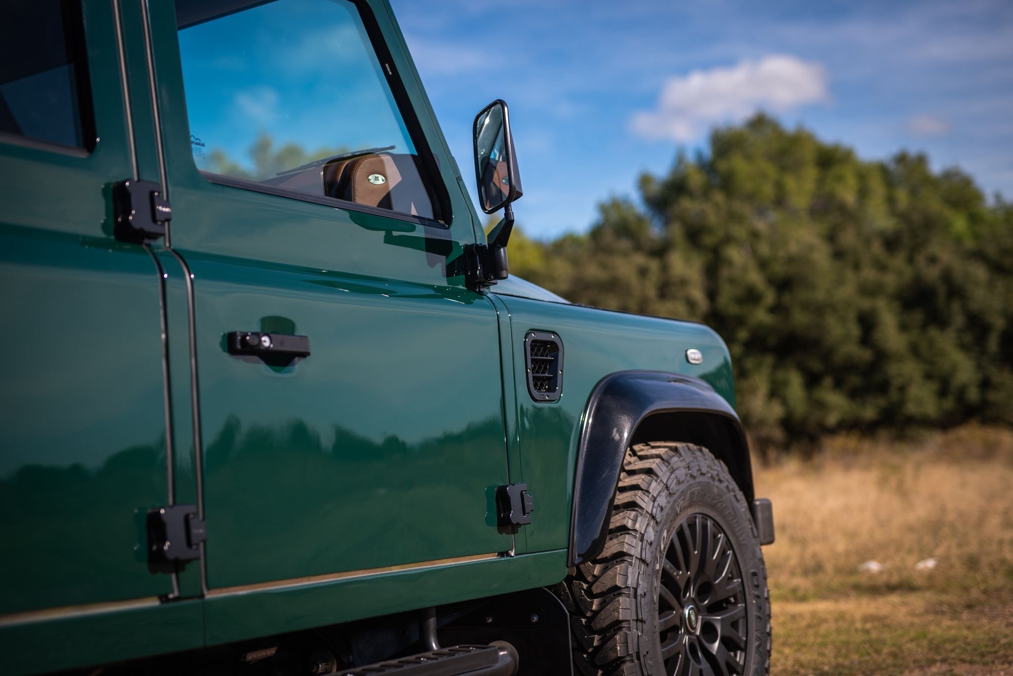 Land Rover Defender Falcon restored by Costa Motor — fender