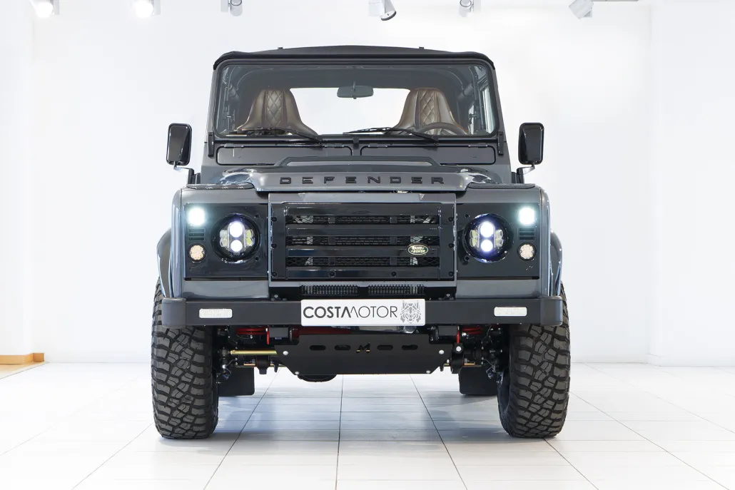 Land Rover Defender Maximus restored by Costa Motor — front